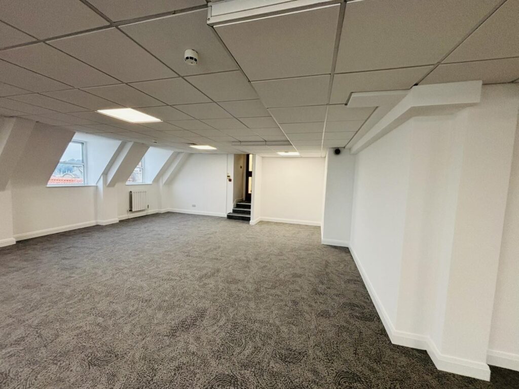 642277352_1568527145273720_8782881647806088980_n